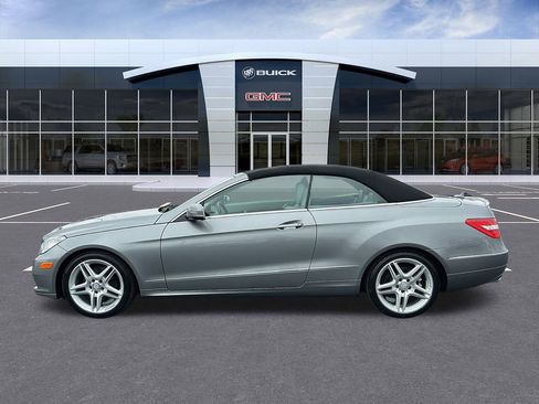 Used 2011 Mercedes-Benz E 350 Cabriolet image 2