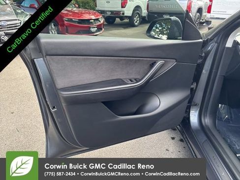 Used 2021 Tesla Model Y Long Range AWD/4WD image 14