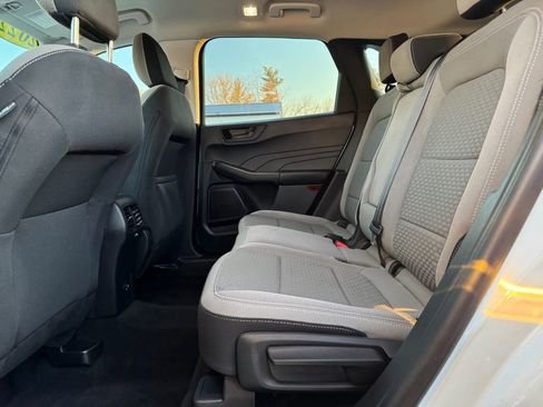 Used 2022 Ford Escape SE w/ Convenience Package image 32