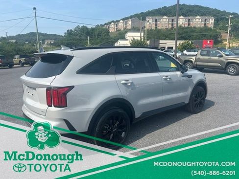 Used 2023 Kia Sorento SX AWD/4WD image 8