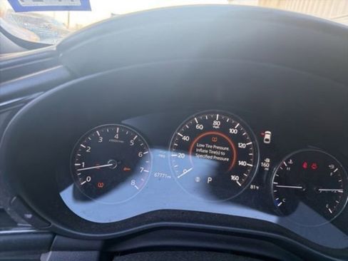 Used 2019 MAZDA MAZDA3 Preferred image 4