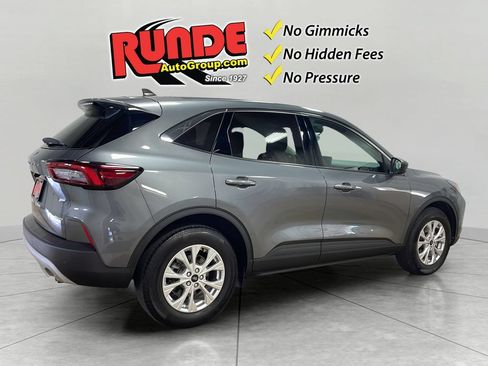 Used 2023 Ford Escape Active w/ Tech Pack #1 AWD/4WD image 6