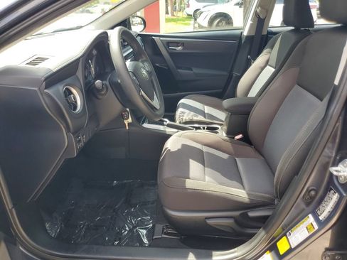 Used 2017 Toyota Corolla LE FWD image 14