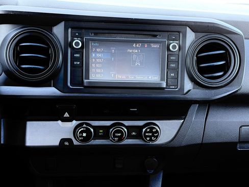 Used 2017 Toyota Tacoma SR image 27
