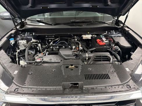 Used 2025 Honda CR-V EX-L image 11
