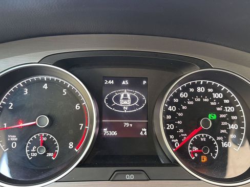 Used 2016 Volkswagen Golf S FWD image 19