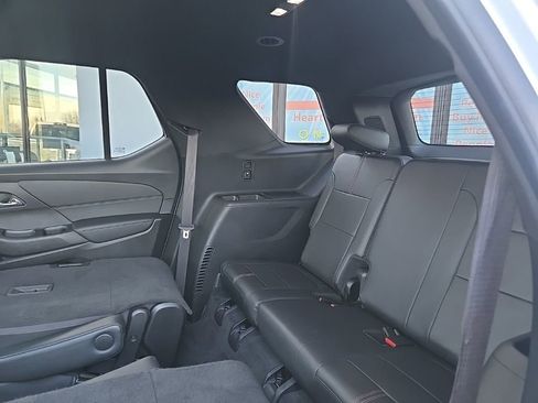 Used 2022 Chevrolet Traverse RS image 92