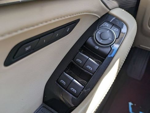 Used 2023 Cadillac CT5 Premium Luxury RWD image 21