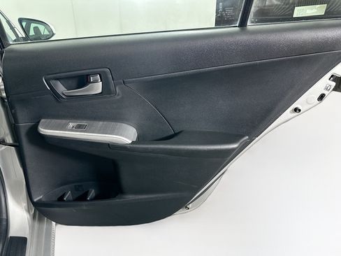 Used 2012 Toyota Camry SE w/ Convenience Pkg FWD image 28