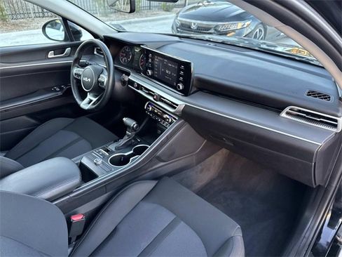 Used 2022 Kia K5 LXS image 12