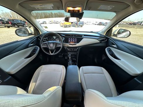 Used 2022 Buick Encore GX Select w/ Sport Touring Package image 9