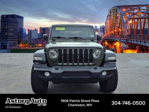 Used 2022 Jeep Wrangler Sport AWD/4WD image 8