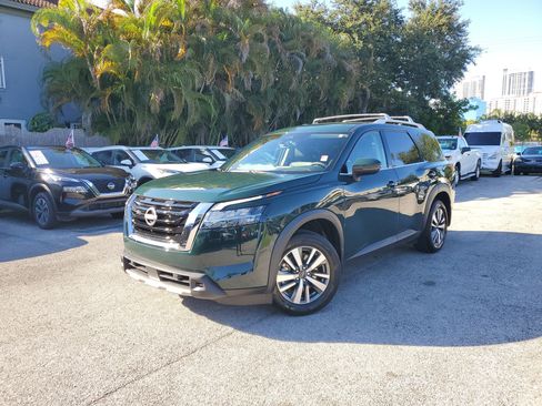 Certified 2024 Nissan Pathfinder SL image 30