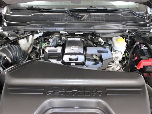 Used 2024 RAM 3500 Big Horn AWD/4WD image 30