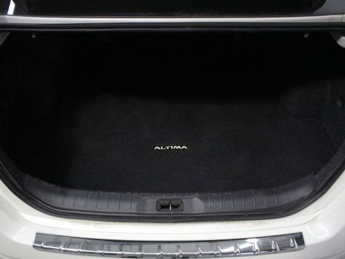 Used 2023 Nissan Altima 2.5 SR AWD/4WD image 31