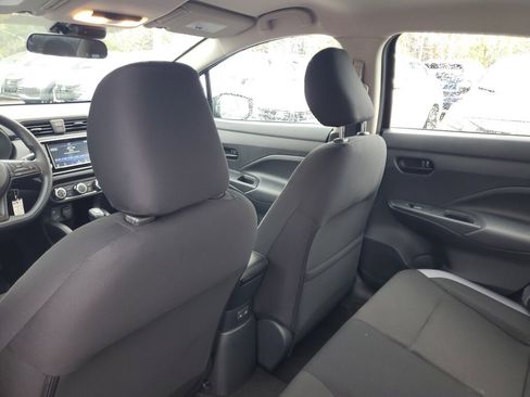 New 2025 Nissan Versa S w/ Trunk Package FWD image 11