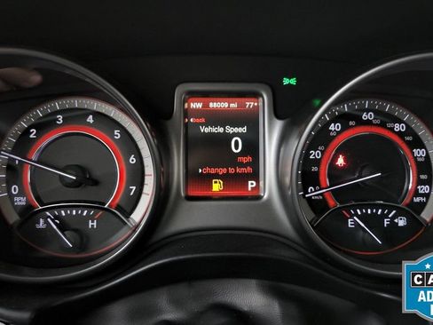Used 2020 Dodge Journey Crossroad FWD image 34