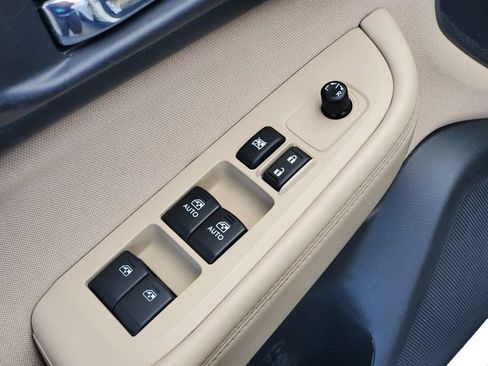 Used 2018 Subaru Outback 2.5i Premium AWD/4WD image 9