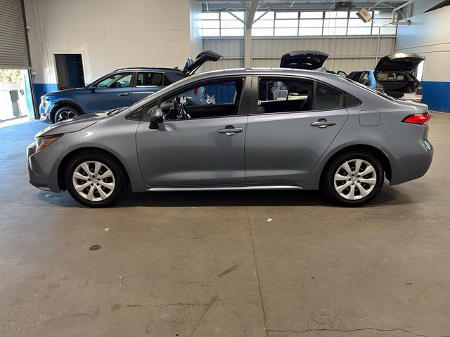 Used 2022 Toyota Corolla LE FWD image 6