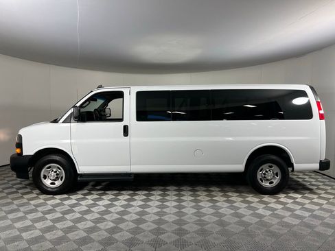Used 2023 Chevrolet Express 3500 LS image 10