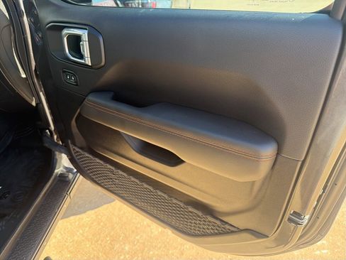 Used 2021 Jeep Gladiator Mojave image 28
