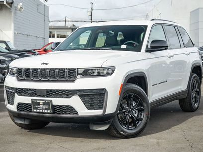 New 2026 Jeep Grand Cherokee Altitude