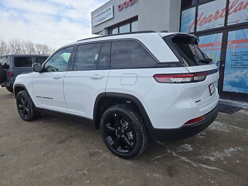 New 2026 Jeep Grand Cherokee Limited w/ Limited Altitude Package AWD/4WD image 6