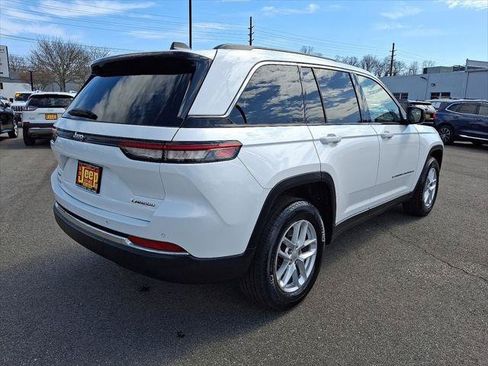 Certified 2023 Jeep Grand Cherokee Laredo X AWD/4WD image 6