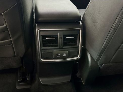 Used 2023 Subaru Forester Premium image 30