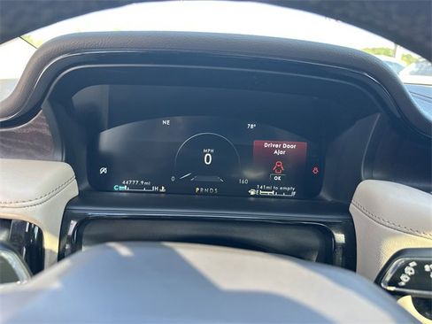 Certified 2022 Lincoln Nautilus Reserve w/ Equipment Group 201A image 21