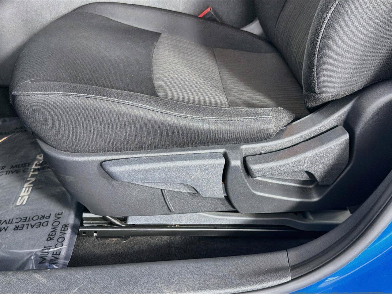 Used 2024 Nissan Sentra SV FWD image 34