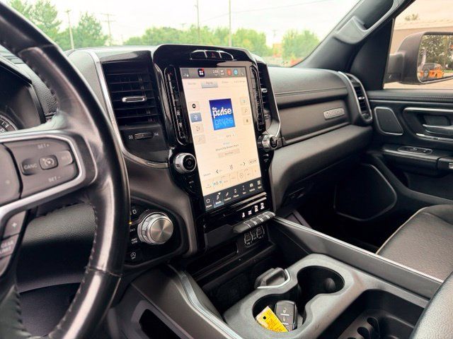 Used 2022 RAM 1500 Laramie AWD/4WD image 22