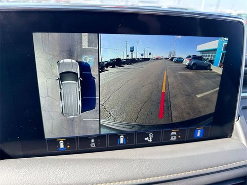 Used 2023 GMC Yukon XL AT4 w/ AT4 Premium Plus Package image 17