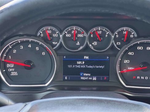 Used 2019 Chevrolet Silverado 1500 LT w/ All-Star Edition image 24