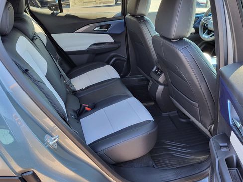 New 2026 Chevrolet Equinox EV LT image 11