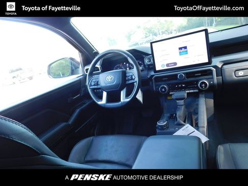 Used 2026 Toyota 4Runner Limited AWD/4WD image 7