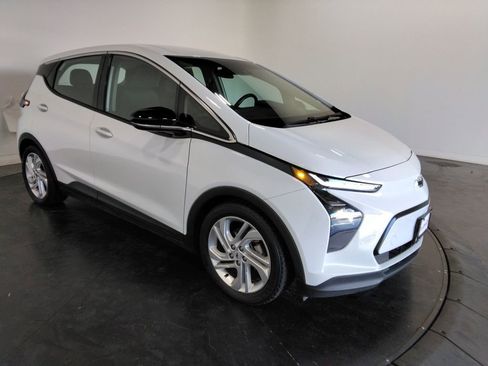 Used 2023 Chevrolet Bolt LT w/ Driver Confidence Package image 4