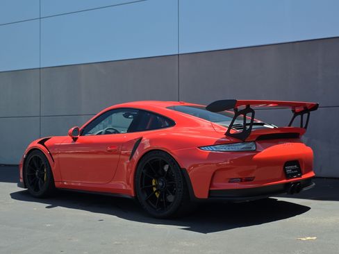 Certified 2016 Porsche 911 GT3 RS RWD image 3
