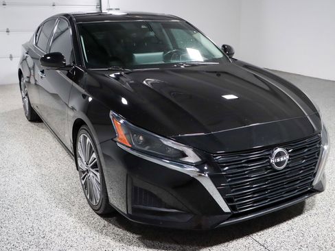 Used 2023 Nissan Altima 2.5 SL image 5