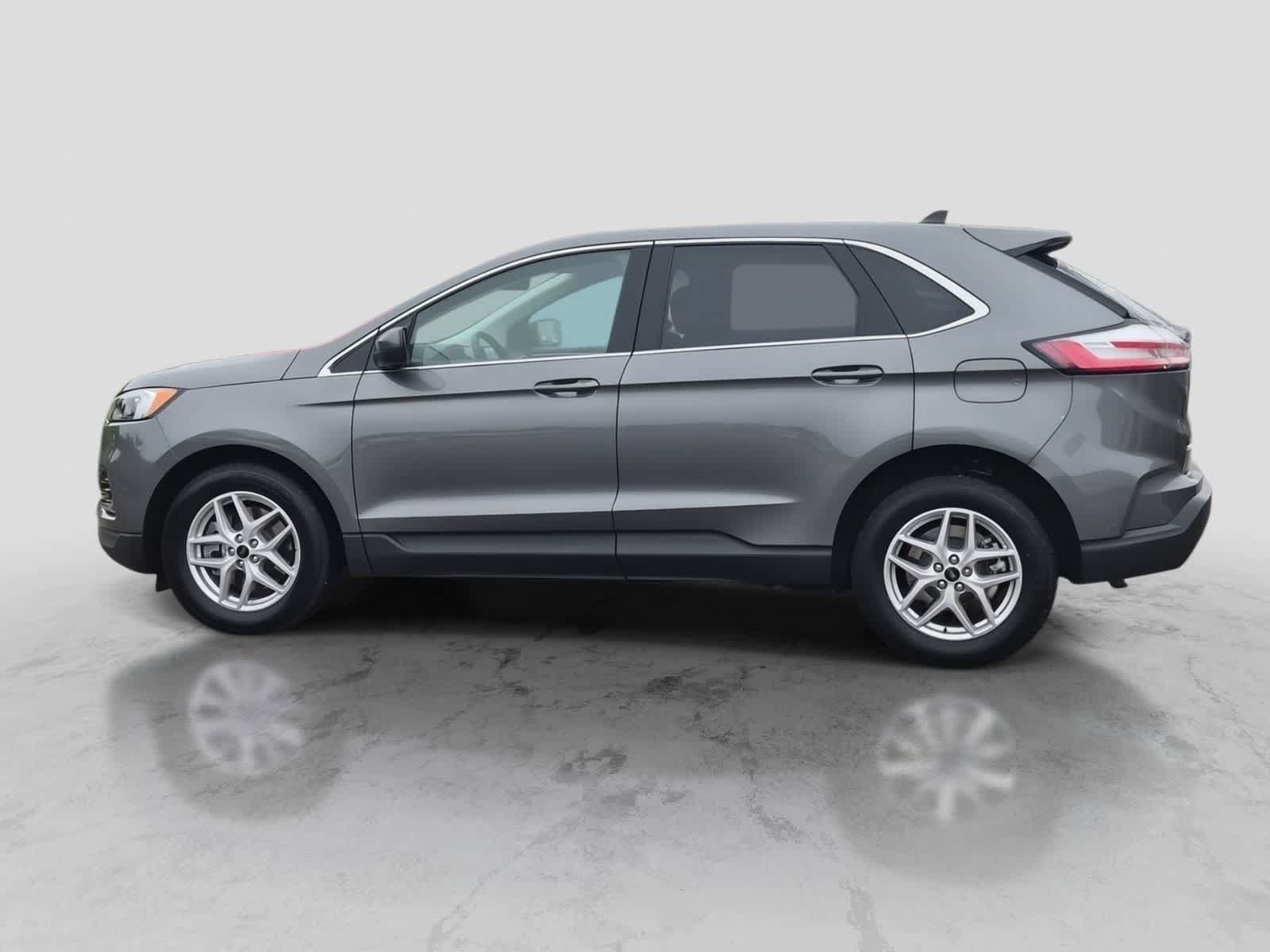 Used 2024 Ford Edge SEL w/ Convenience Package AWD/4WD image 5