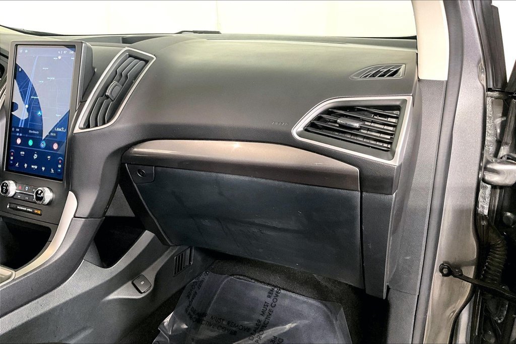 Used 2024 Ford Edge SEL AWD/4WD image 16