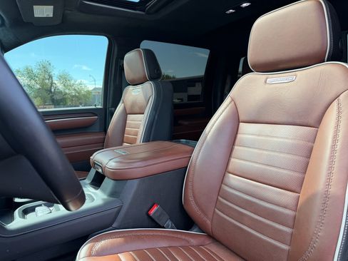 Used 2025 GMC Sierra 2500 Denali Ultimate image 21