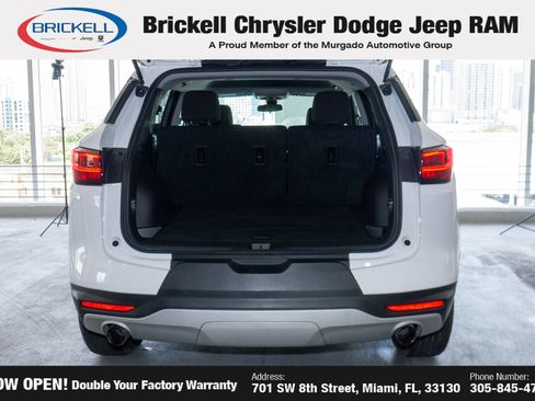 Used 2025 Chevrolet Blazer LT FWD image 9