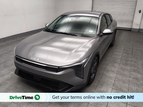 Used 2025 Kia K4 FWD image 1