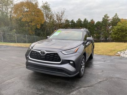 Used 2022 Toyota Highlander XLE