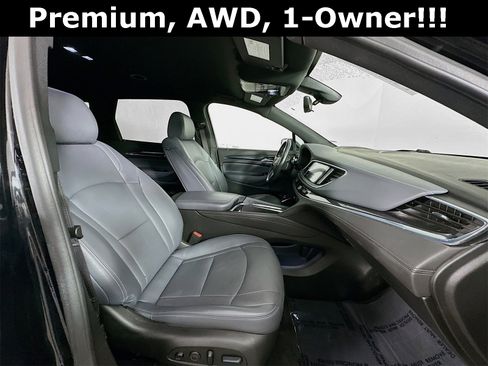 Used 2024 Buick Enclave Premium image 31