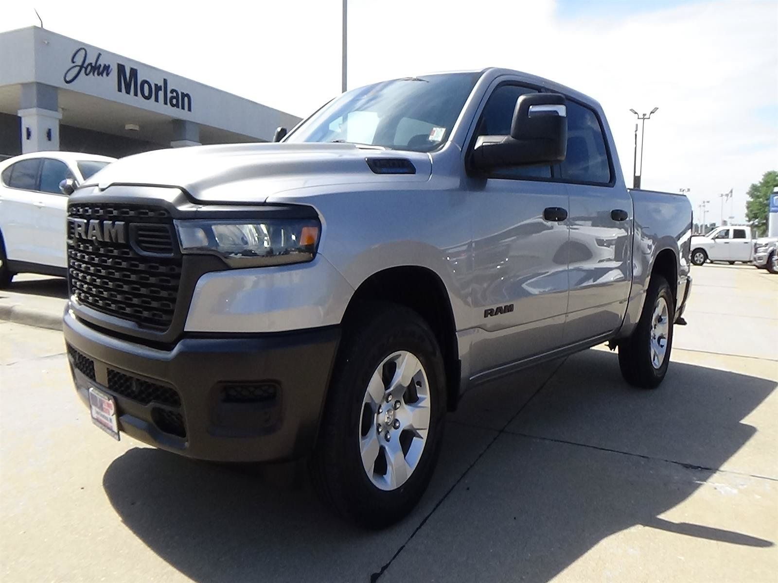 Used 2025 RAM 1500 Tradesman AWD/4WD image 2