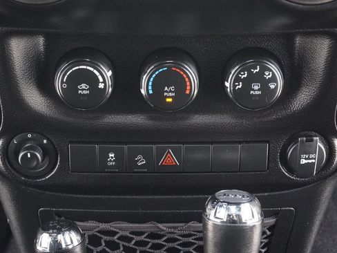 Used 2017 Jeep Wrangler Sport w/ Quick Order Package 24S AWD/4WD image 14