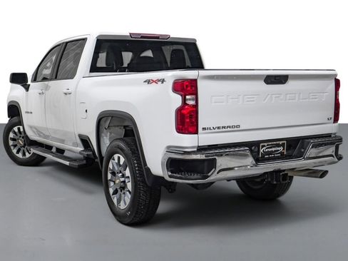 Used 2022 Chevrolet Silverado 2500 LT AWD/4WD image 8