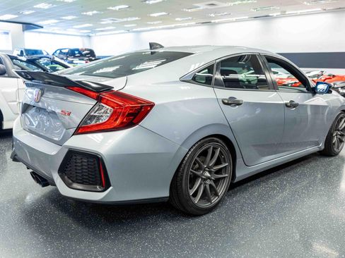Used 2018 Honda Civic Si image 5